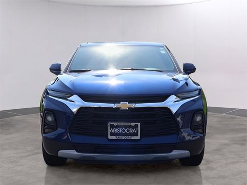Used 2022 Chevrolet Blazer LT image 2