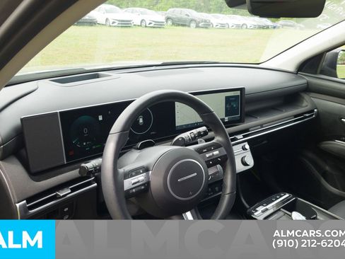 Used 2026 Hyundai Tucson Limited image 6