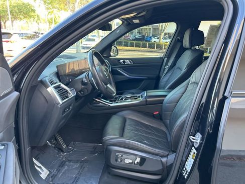 Used 2024 BMW X7 xDrive40i w/ M Sport Package image 5