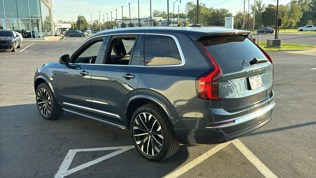 Certified 2026 Volvo XC90 B6 Plus AWD/4WD image 4