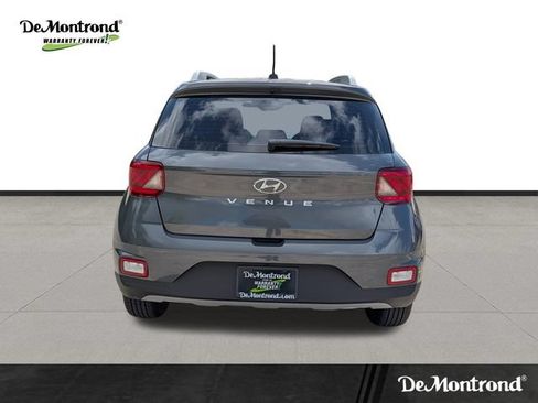 New 2026 Hyundai Venue SEL FWD image 6