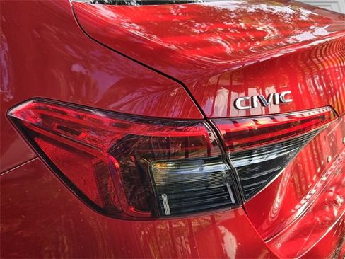 Used 2023 Honda Civic Sport image 7