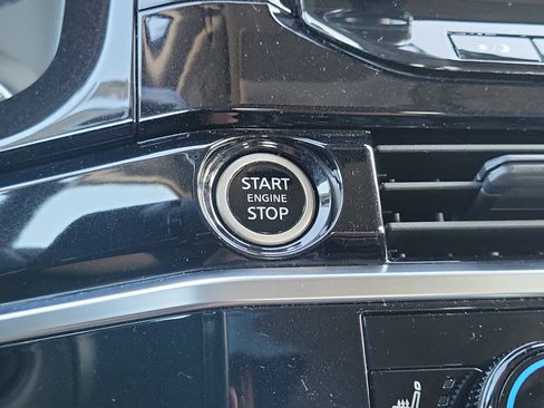 Used 2024 Nissan Pathfinder SL image 22