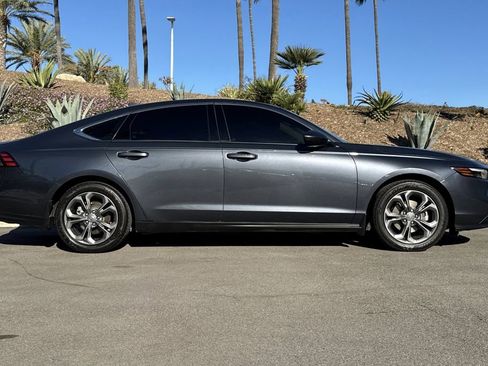 Certified 2023 Honda Accord EX image 6