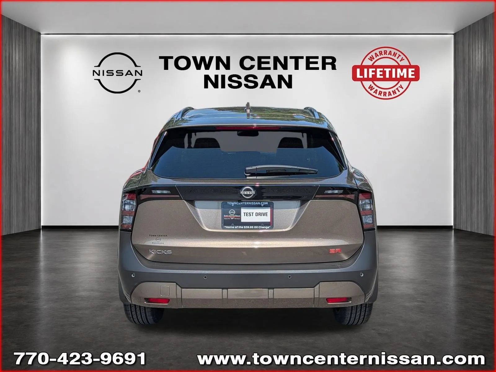 Certified 2025 Nissan Kicks SR FWD image 6