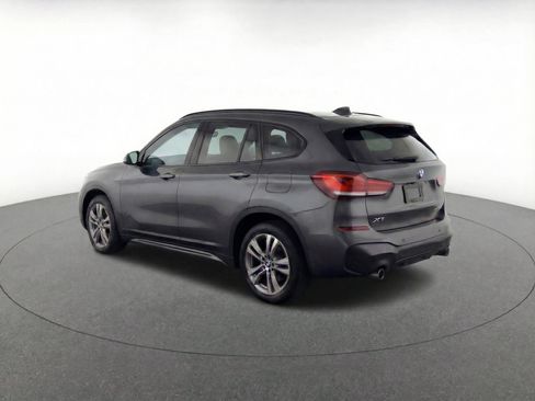 Used 2021 BMW X1 sDrive28i FWD image 3