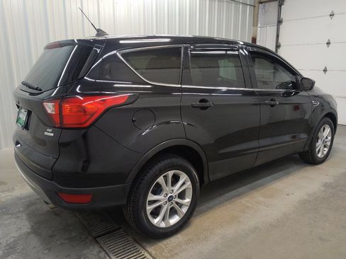 Used 2019 Ford Escape SE FWD image 10