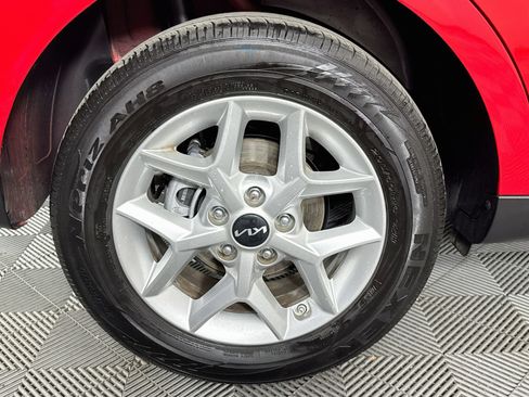 Used 2025 Kia Soul S FWD image 31