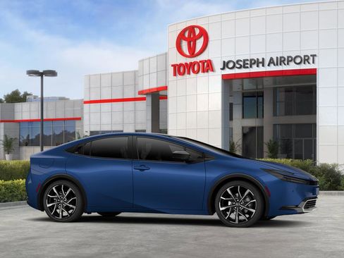 New 2026 Toyota Prius Plug-In Hybrid FWD image 30