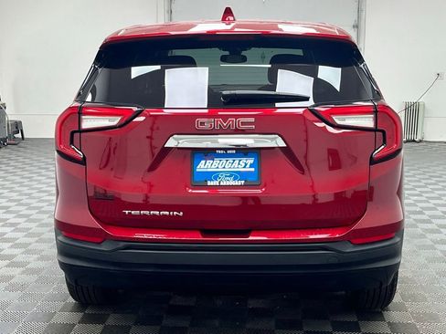 Used 2023 GMC Terrain SLE FWD image 9