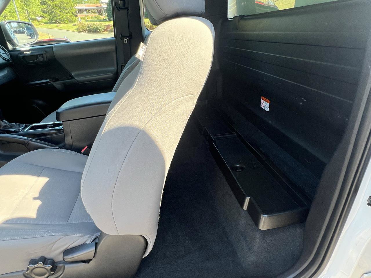 Used 2016 Toyota Tacoma SR RWD image 10