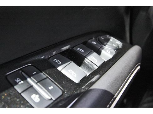Used 2022 Cadillac Escalade ESV Luxury RWD image 21