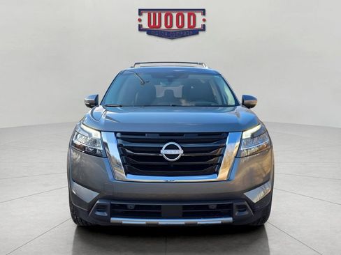 Used 2024 Nissan Pathfinder Platinum w/ Cargo Package image 6