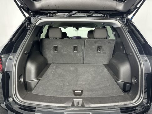 Used 2025 Chevrolet Blazer LT FWD image 10