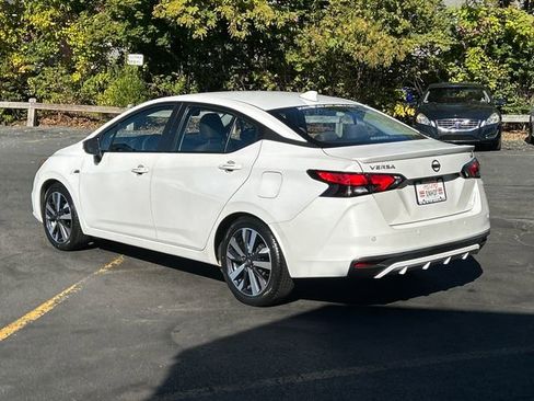 Used 2021 Nissan Versa SR w/ Electronics Package image 5