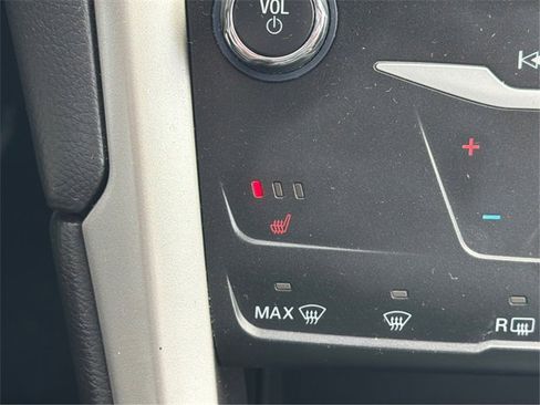 Used 2013 Ford Fusion SE image 27