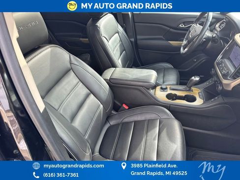 Used 2017 GMC Acadia Denali image 22