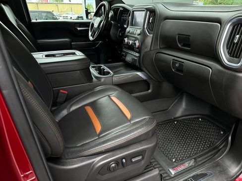 Used 2022 GMC Sierra 2500 AT4 w/ AT4 Preferred Package AWD/4WD image 16