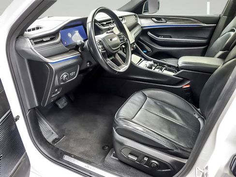 Used 2022 Jeep Grand Cherokee L Overland AWD/4WD image 10