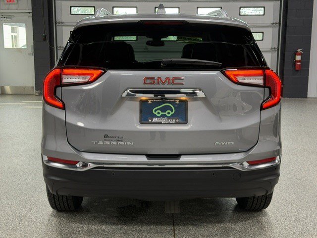 Certified 2023 GMC Terrain SLT w/ Infotainment Package II AWD/4WD image 4