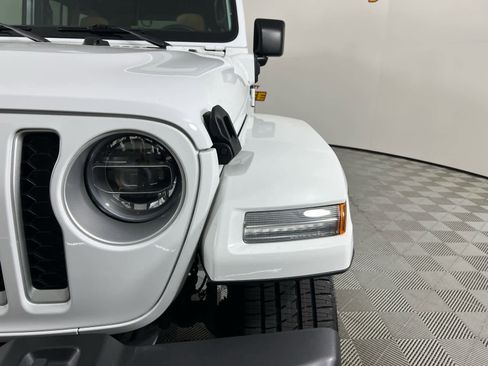 Used 2021 Jeep Wrangler Unlimited Sahara w/ Cold Weather Group image 11