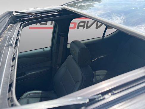 Used 2023 Chevrolet Traverse High Country w/ LPO, Floor Liner Package FWD image 23