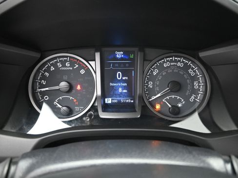 Used 2020 Toyota Tacoma TRD Sport image 16