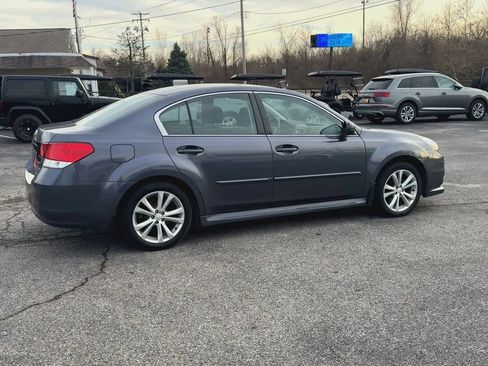 Used 2014 Subaru Legacy 2.5i image 9