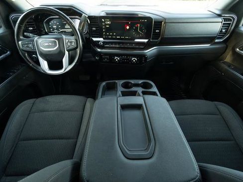 Used 2024 GMC Sierra 1500 SLE w/ Preferred Package image 13