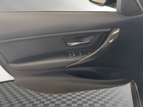 Used 2015 BMW 320i xDrive Sedan image 14
