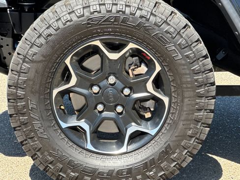 Used 2020 Jeep Wrangler Unlimited Rubicon AWD/4WD image 37