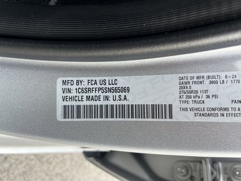 Used 2025 RAM 1500 Lone Star image 10