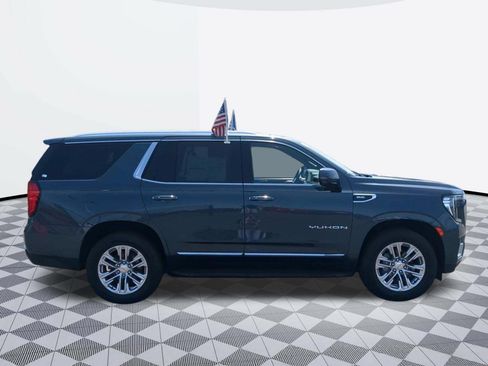 Certified 2021 GMC Yukon SLT w/ SLT Luxury Plus Package AWD/4WD image 8