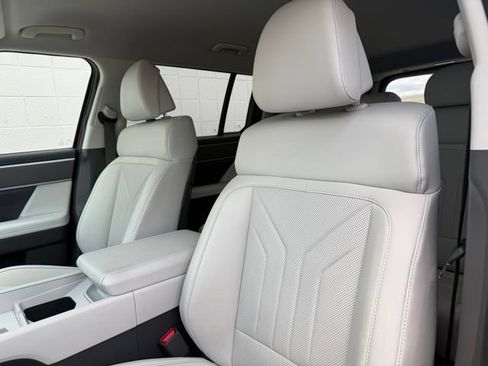 Certified 2025 Hyundai Santa Fe SEL AWD/4WD image 5