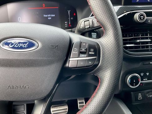 Used 2024 Ford Escape ST-Line image 17