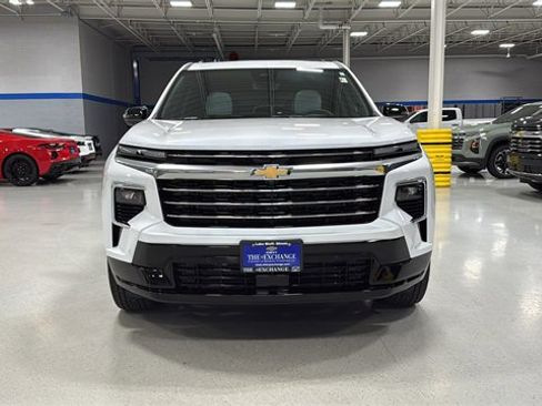Used 2025 Chevrolet Traverse High Country image 18