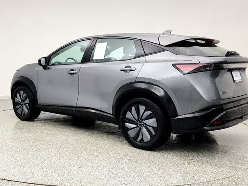Used 2023 Nissan Ariya AWD image 7