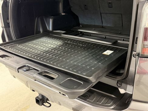 Used 2021 Toyota 4Runner Venture w/ Moonroof Package image 36