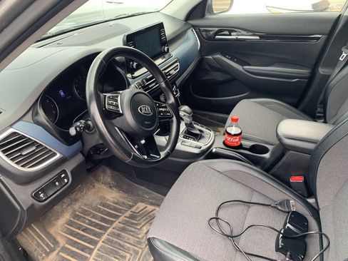 Used 2021 Kia Seltos S AWD/4WD image 11