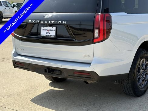 Used 2025 Ford Expedition Max Active RWD image 8