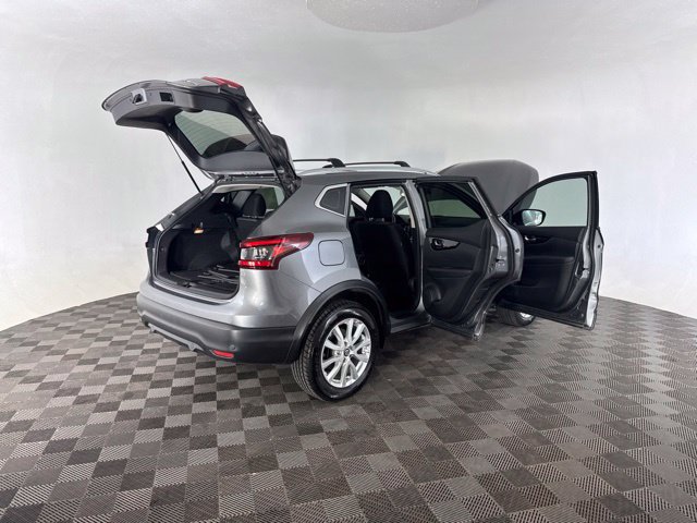 Used 2020 Nissan Rogue Sport SV AWD/4WD image 17
