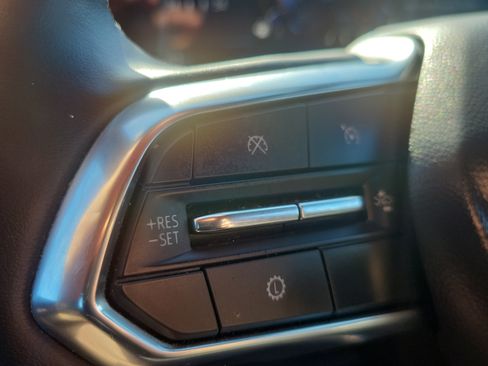 Used 2025 Chevrolet Equinox LT image 21