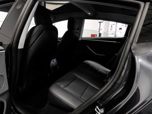 Used 2025 Tesla Model 3 Long Range image 39