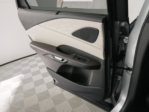 Used 2023 Lexus RX 350 w/ Luxury Package image 14