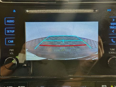 Used 2019 Toyota Prius L Eco w/ Carpet Mat Package image 21