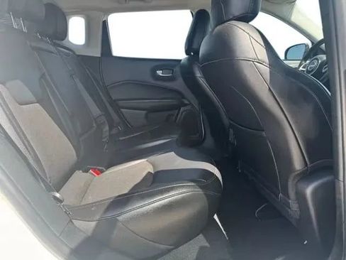 Used 2021 Jeep Compass Latitude FWD image 16