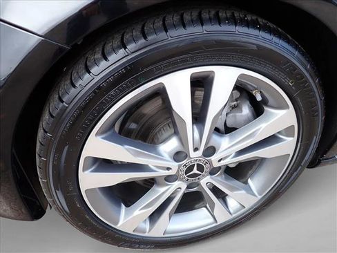 Used 2018 Mercedes-Benz C 300 Sedan image 7