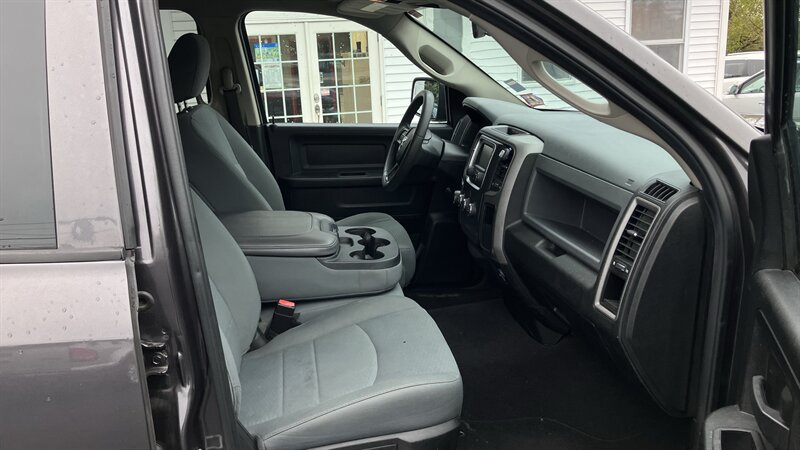 Used 2019 RAM 1500 Express w/ Express Value Package AWD/4WD image 14