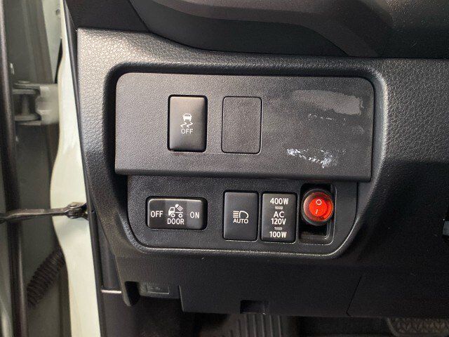 Used 2023 Toyota Tacoma TRD Sport w/ Technology Package AWD/4WD image 16