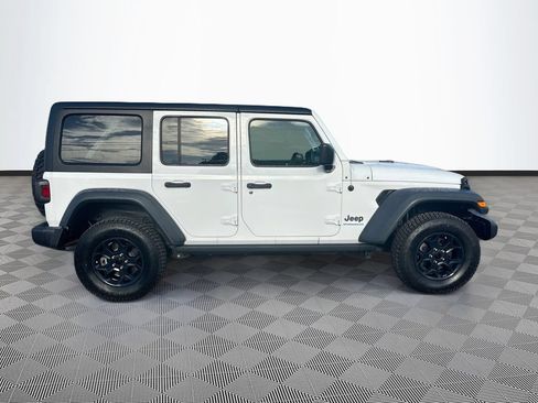 Certified 2023 Jeep Wrangler Unlimited AWD/4WD image 5